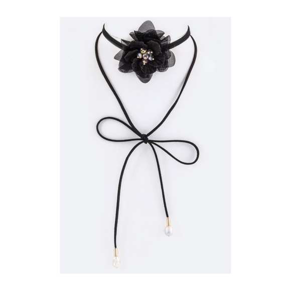 Jewelry - Bib Choker Necklace
